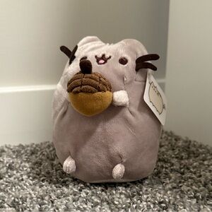 Acorn Pusheen Plushy- Exclusive to Fall 2017 Pusheen Box